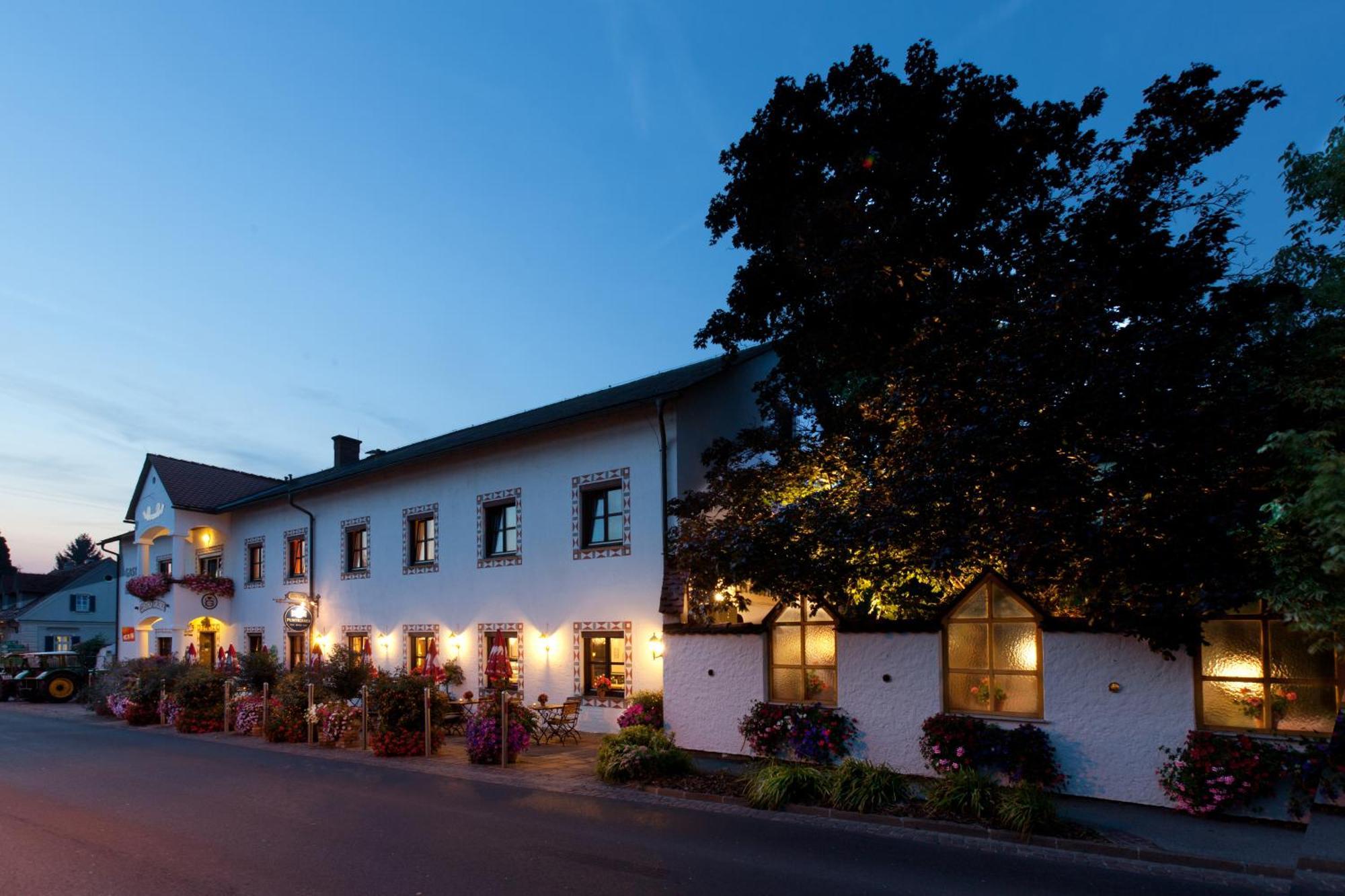 Gasthof Siegfried Gruber Hotel Hartmannsdorf Exterior photo